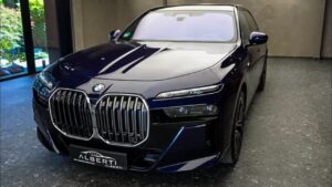 2025 BMW iX5 