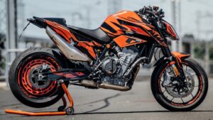 KTM 890 DUKE R 